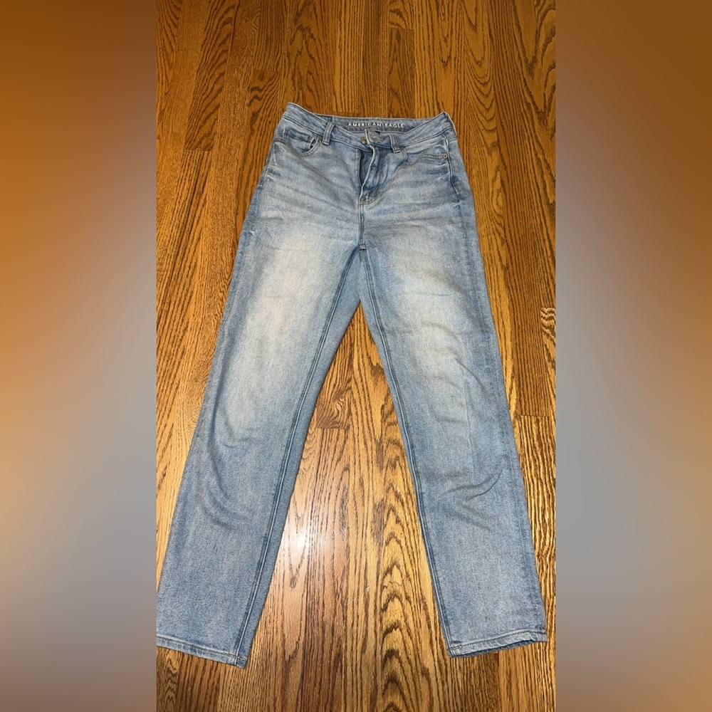 Women’s American eagle jeans